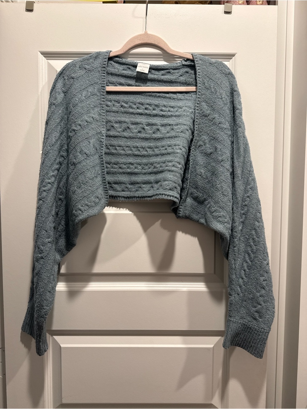Cropped Cable Knit Sweater Shrug - Light Blue